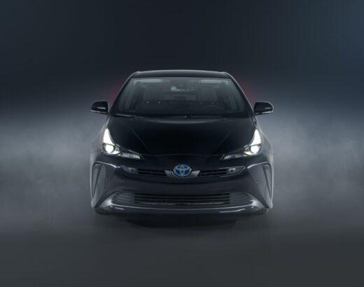 How Does a Hybrid Car Increase Fuel Efficiency